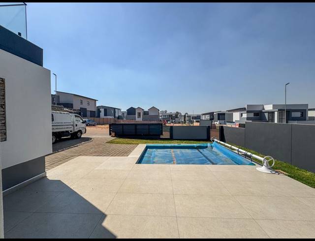 4 BEDROOM HOUSE FOR SALE IN FOUNTAINBROOK ESTATE